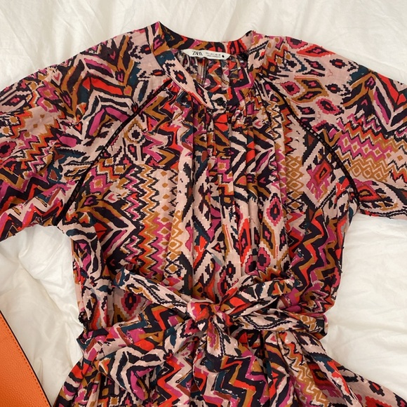 Beautiful Zara BOHO dress size large peasant ruffled hem - Picture 2 of 9